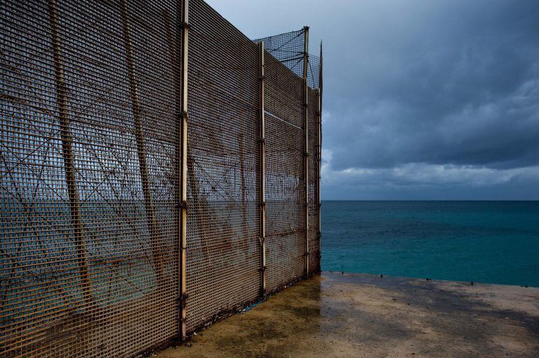 Valla fronteriza de Melilla