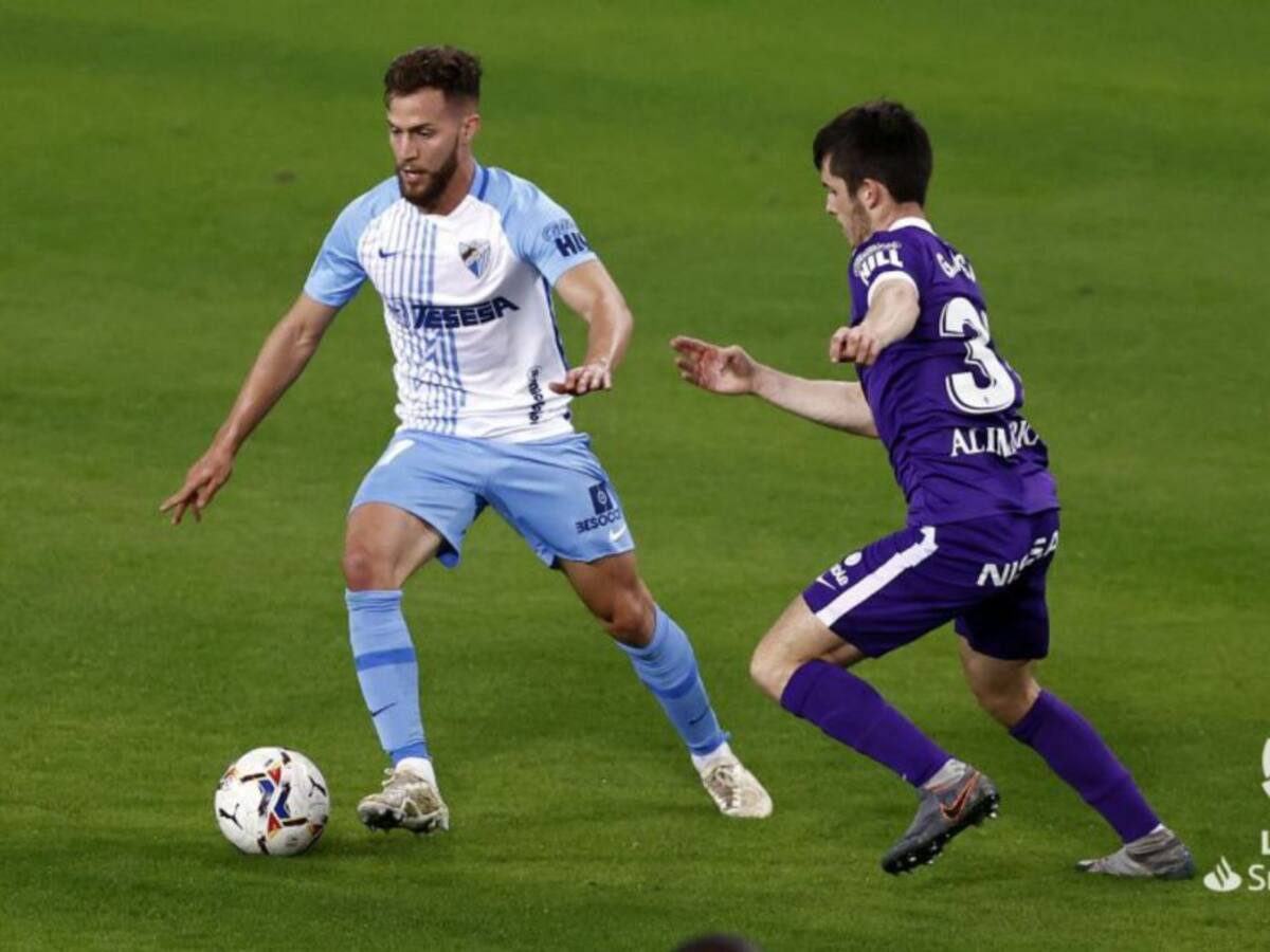 El Málaga sufre y se embala