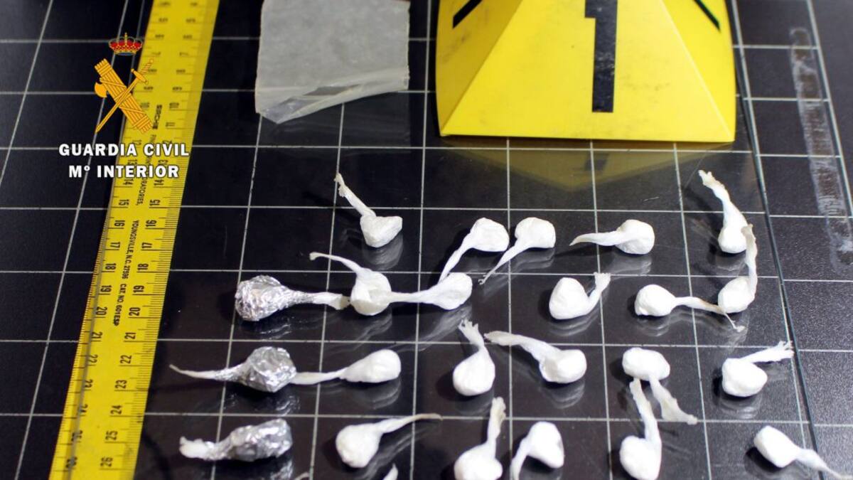 La Guardia Civil detiene a dos personas con droga para distribuirlas por Santader