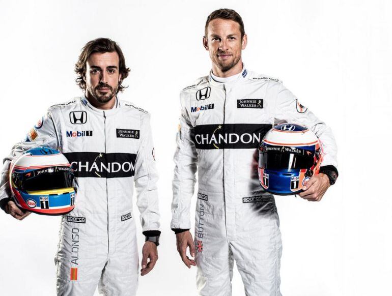 Fernando Alonso y Jeson Button, pilotos de McLaren 