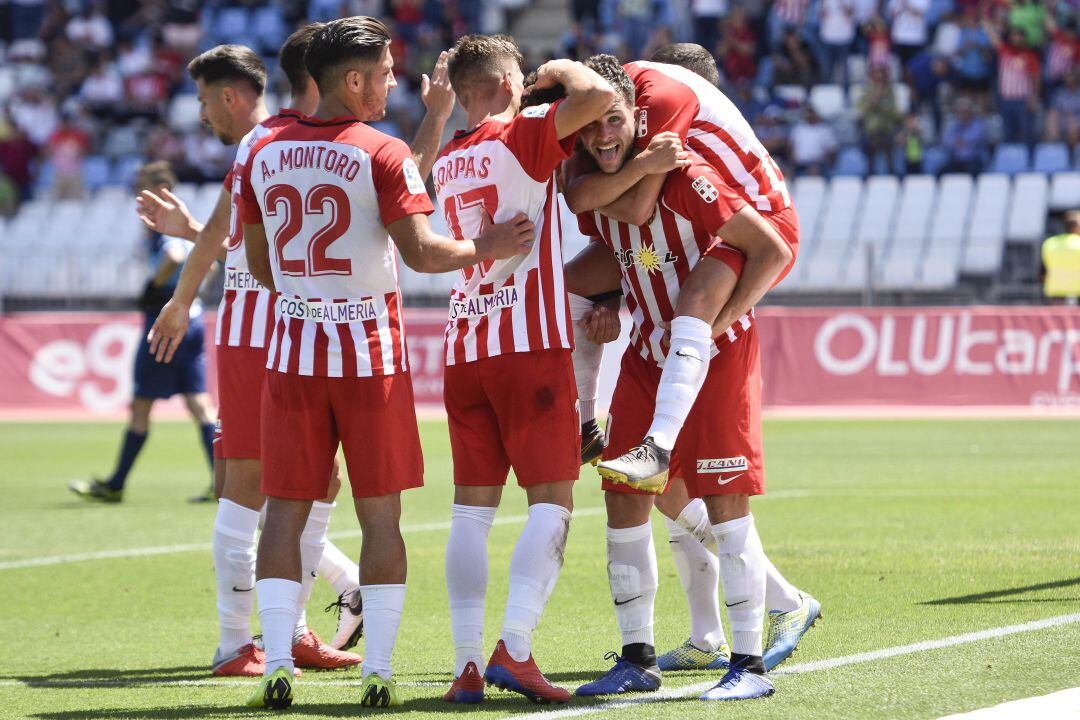 Álvaro Giménez, el 9 de moda en Segunda.