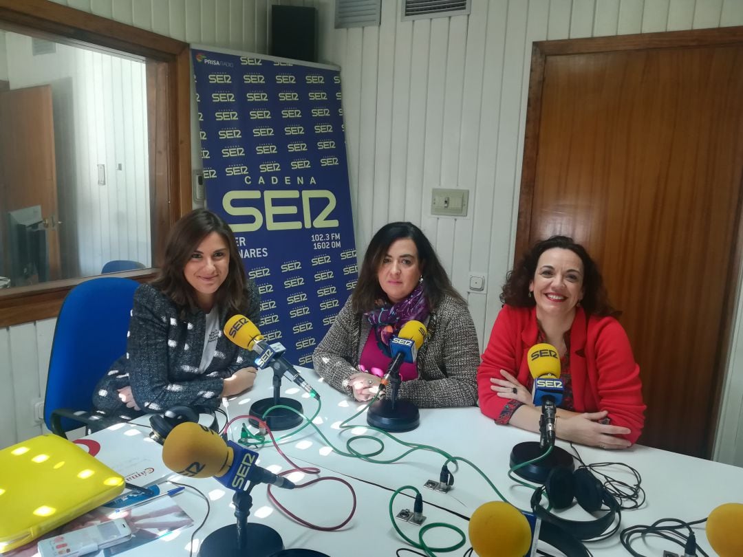 Noelia Justicia, Inmaculada López y Milagros Santillana.