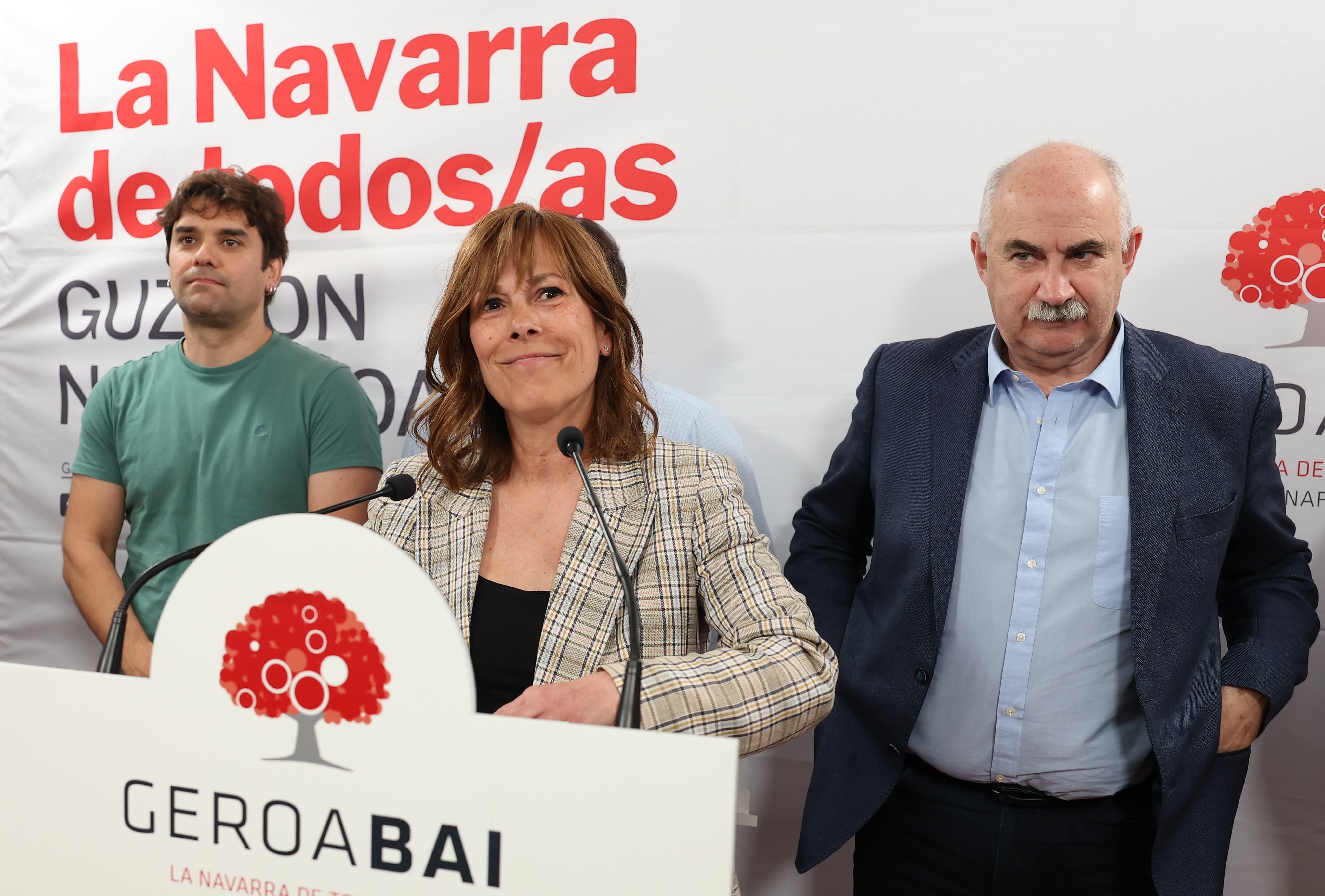 Barkos presiona al PSN para &quot;formar gobiernos progresistas&quot; en Navarra antes de las elecciones generales