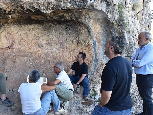 Representantes munnicipales y de Conselleria durante su visita a La Sarga