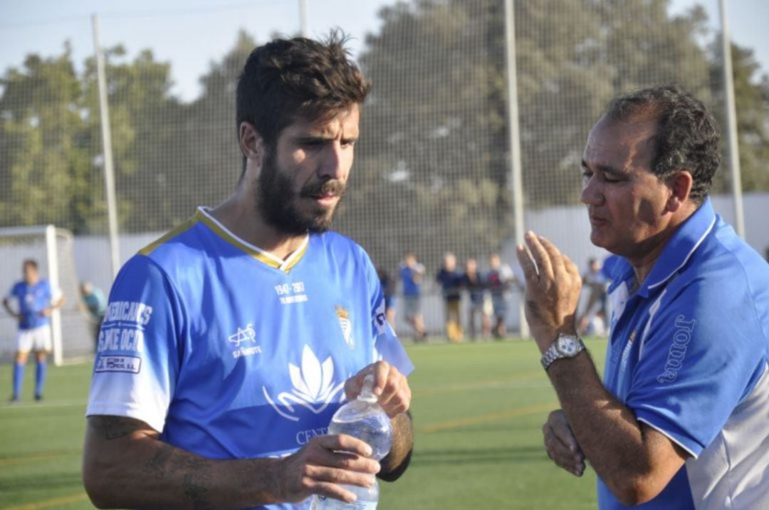 Hedrera en un partido durante su etapa en el Xerez CD. 