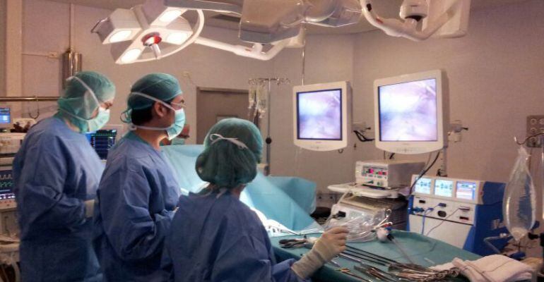 Imatge d&#039;un dels quiròfans del centre hospitalari.