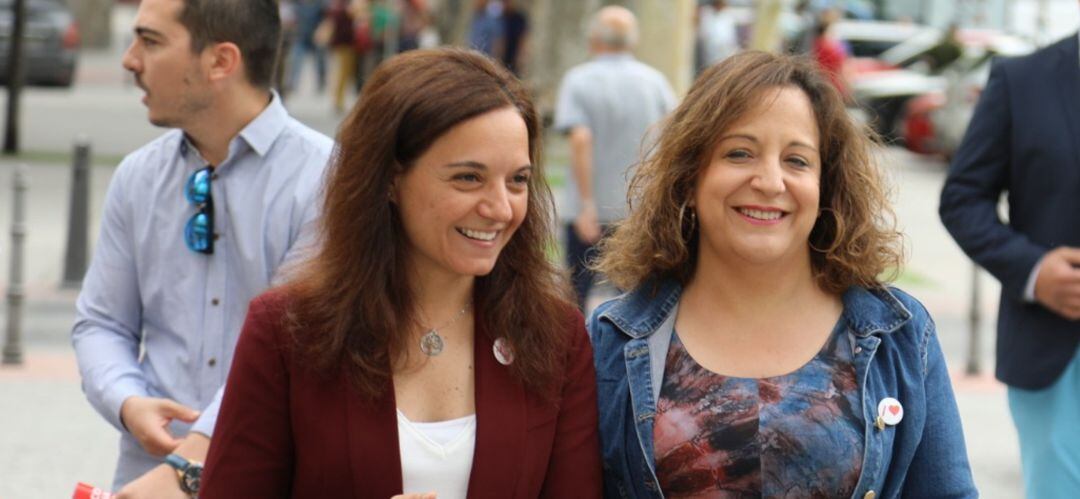 Sara Hernández, candidata socialista al Ayuntamiento de Getafe (izquierda) e Iratxe García, número dos de lista electoral del PSOE a las europeas.