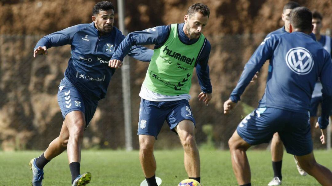 Los blanquiazules s ehan entrenado hoy por última vez antes del derbi