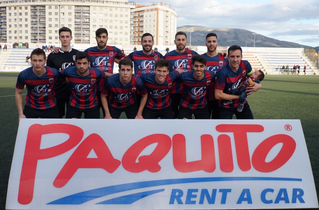 La directiva y la primera plantilla del Eldense han llegado a un acuerdo para  los pagos