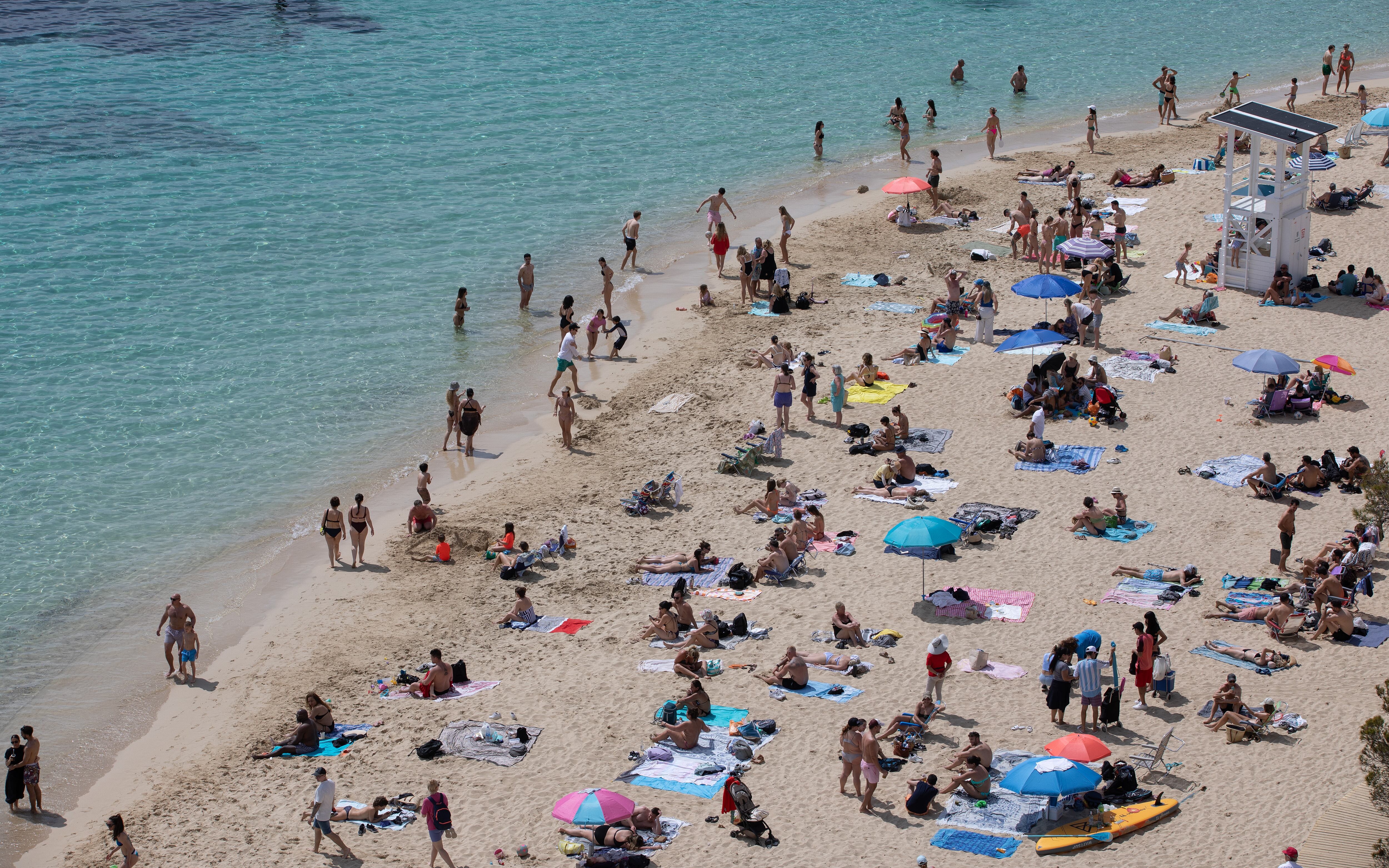 Turistas en Mallorca, foto de archivo. Clara Margais/picture alliance/Getty Images.