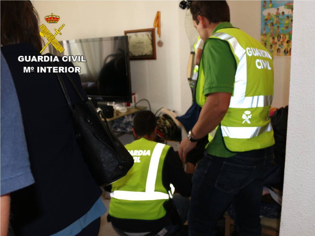 Operativo de la Guardia Civil en Benissa. 