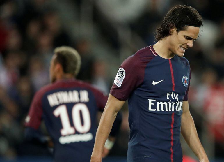 Neymar y Cavani en el partido frente al Lyon