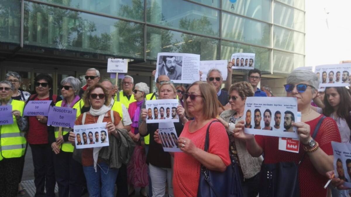 Clamor en la Ciudad de la Justicia contra la sentencia a ‘La Manada’