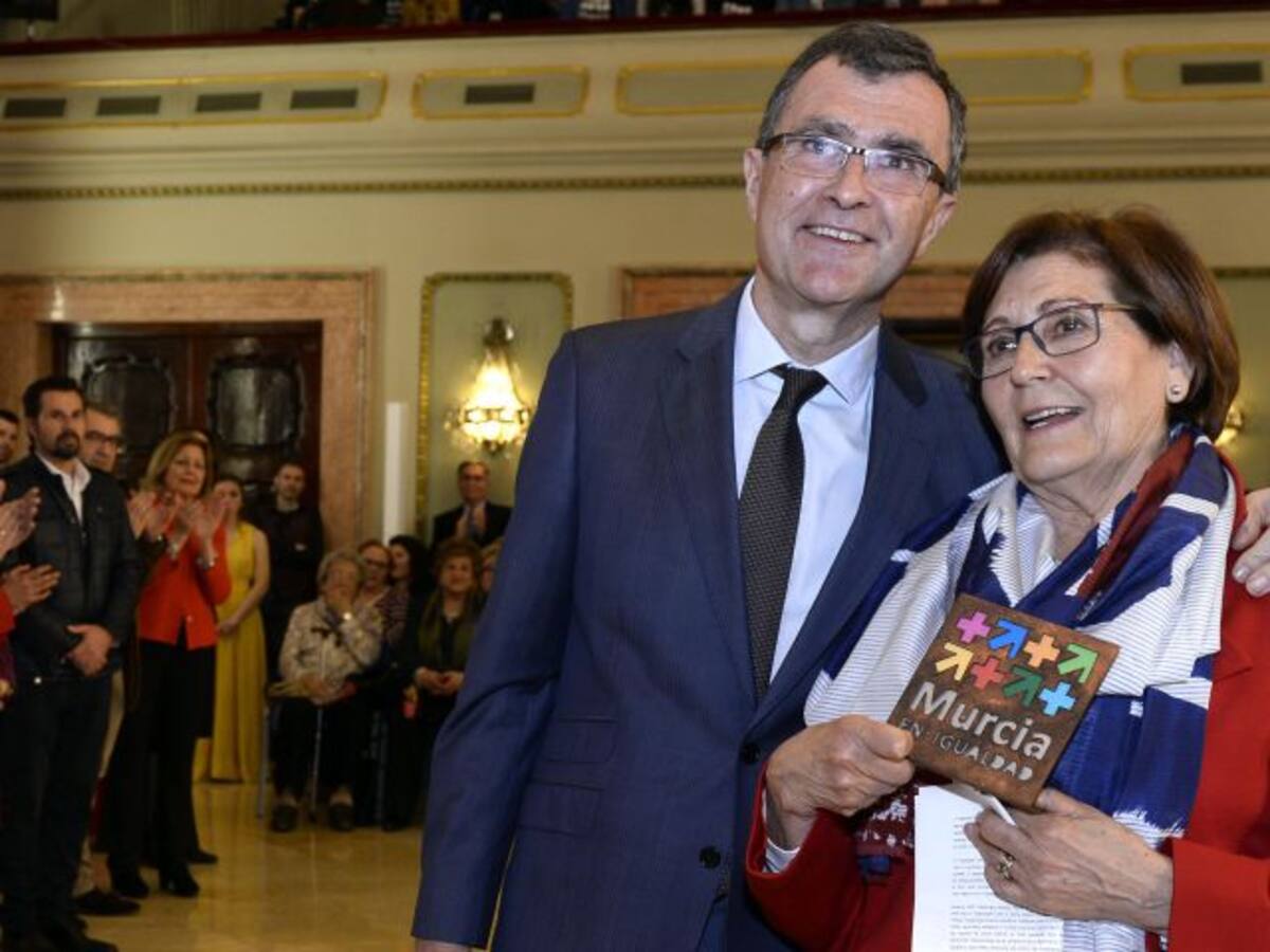 Francisca Moya abrió el camino a las mujeres en la UMU