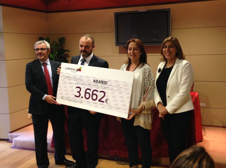 Entrega del cheque