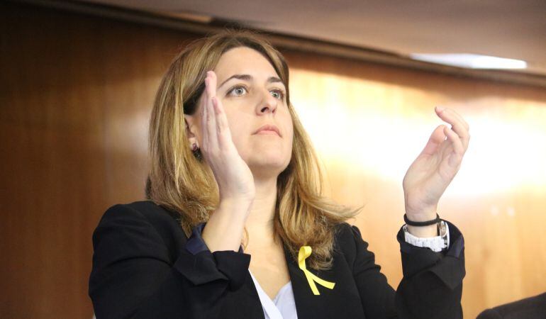 La coordinadora general del PDeCAT, Marta Pascal, al inicio durante su intervención en el Consell.