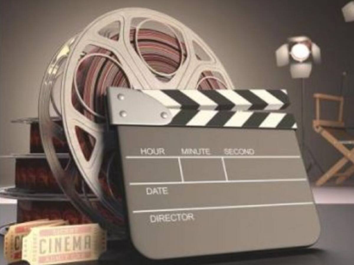 El corto toma la pantalla