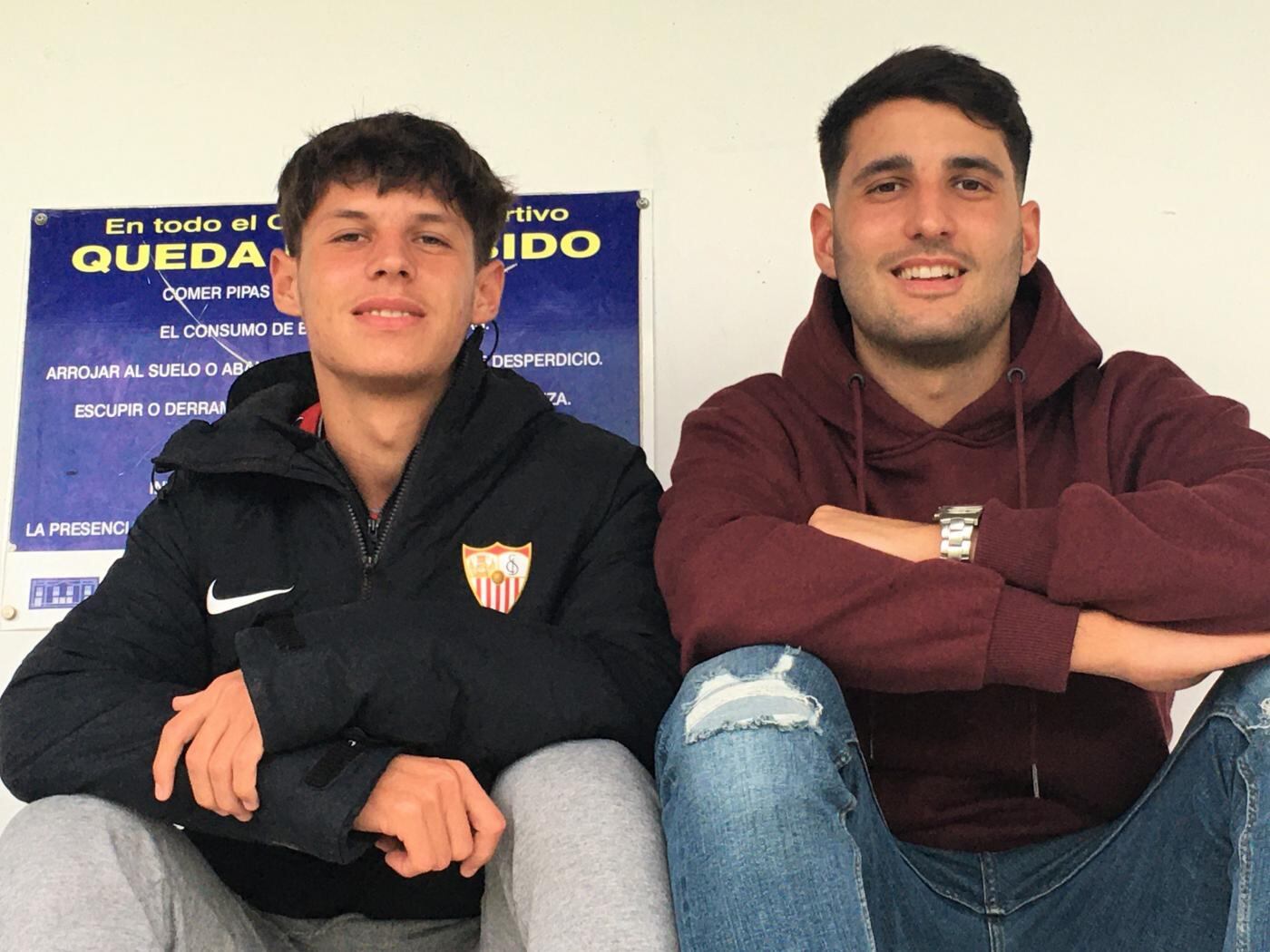 Álvaro Durán (izq) durante su etapa en el Sevilla FC