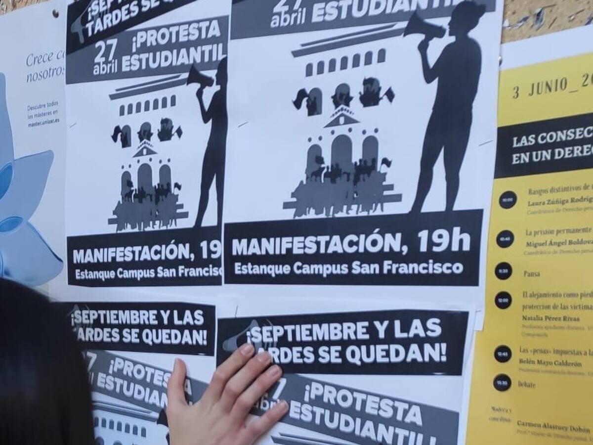 "¡Septiembre y las tardes se quedan!": movilización de los estudiantes de la Universidad de Zaragoza