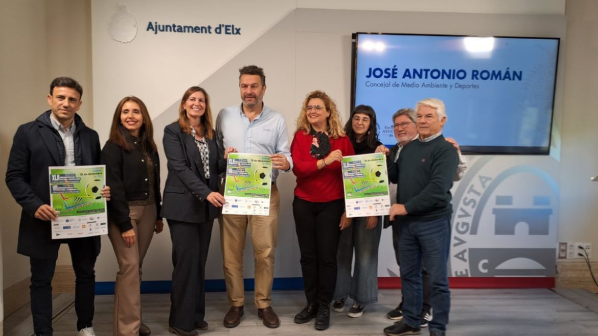 Un momento de la presentación en la Sala de Prensa del Ayuntamiento ilicitano