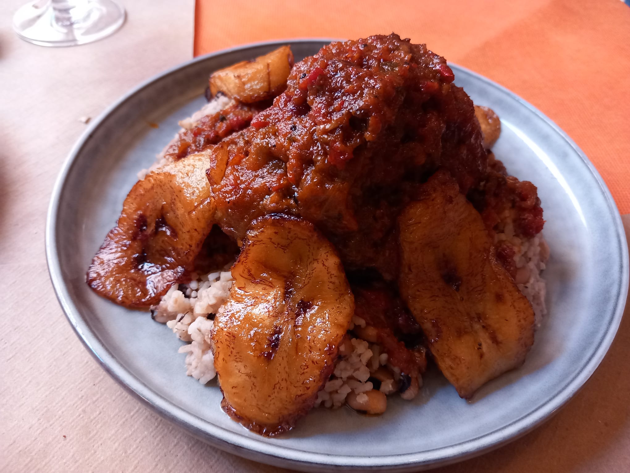 Rabo de toro a la nigeriana, de Flamenkana