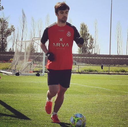 Sergio Marcos ya toca balón