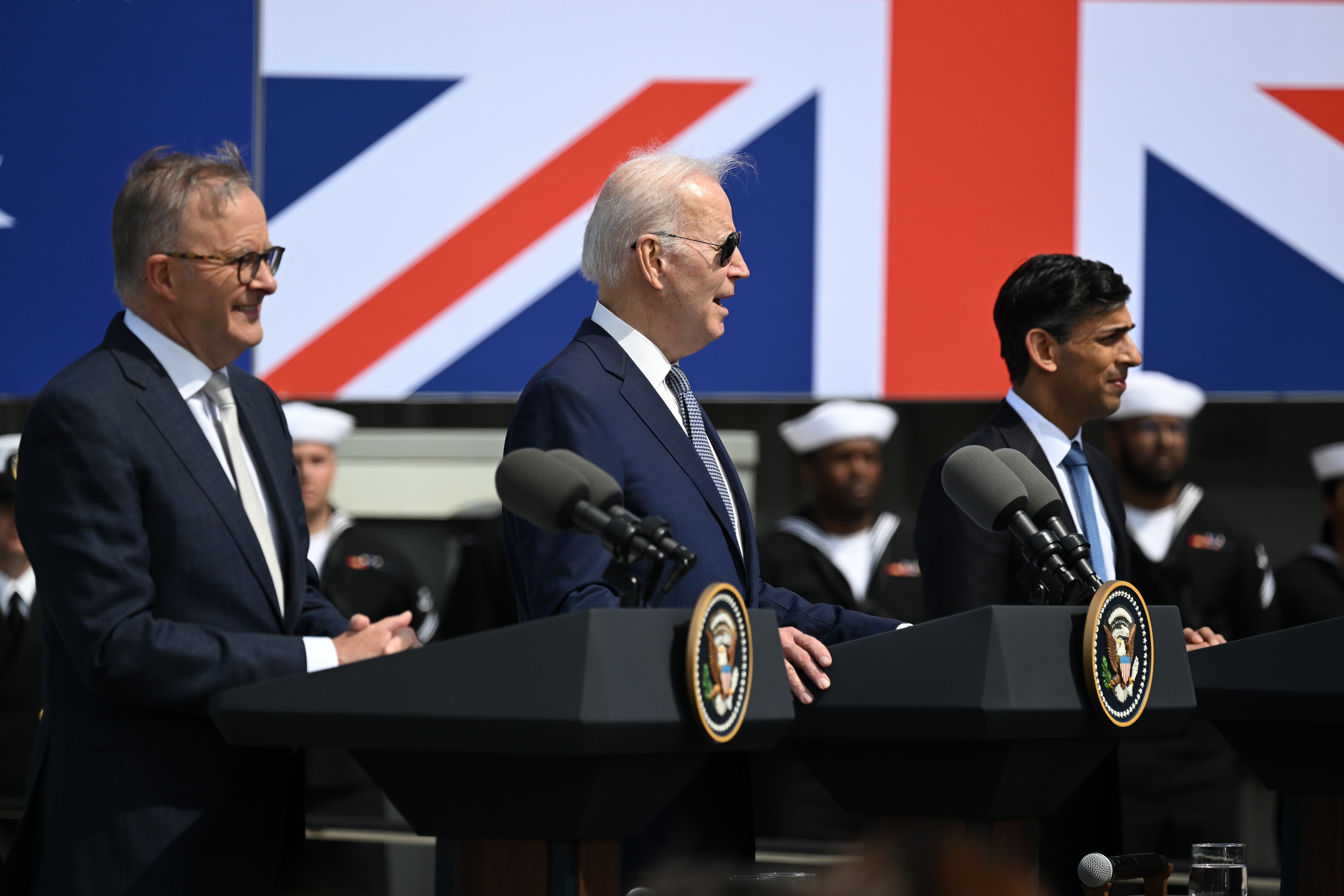 Joe Biden, Rishi Sunak y Anthony Albanese. (Photo by Tayfun Coskun/Anadolu Agency via Getty Images)