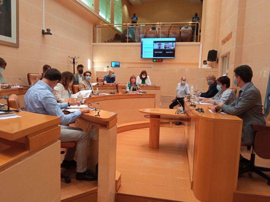 Pleno extraordinario del Ayuntamiento de Segovia