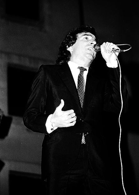 Concierto de José Luis Perales en la Plaza Mayor en 1983.