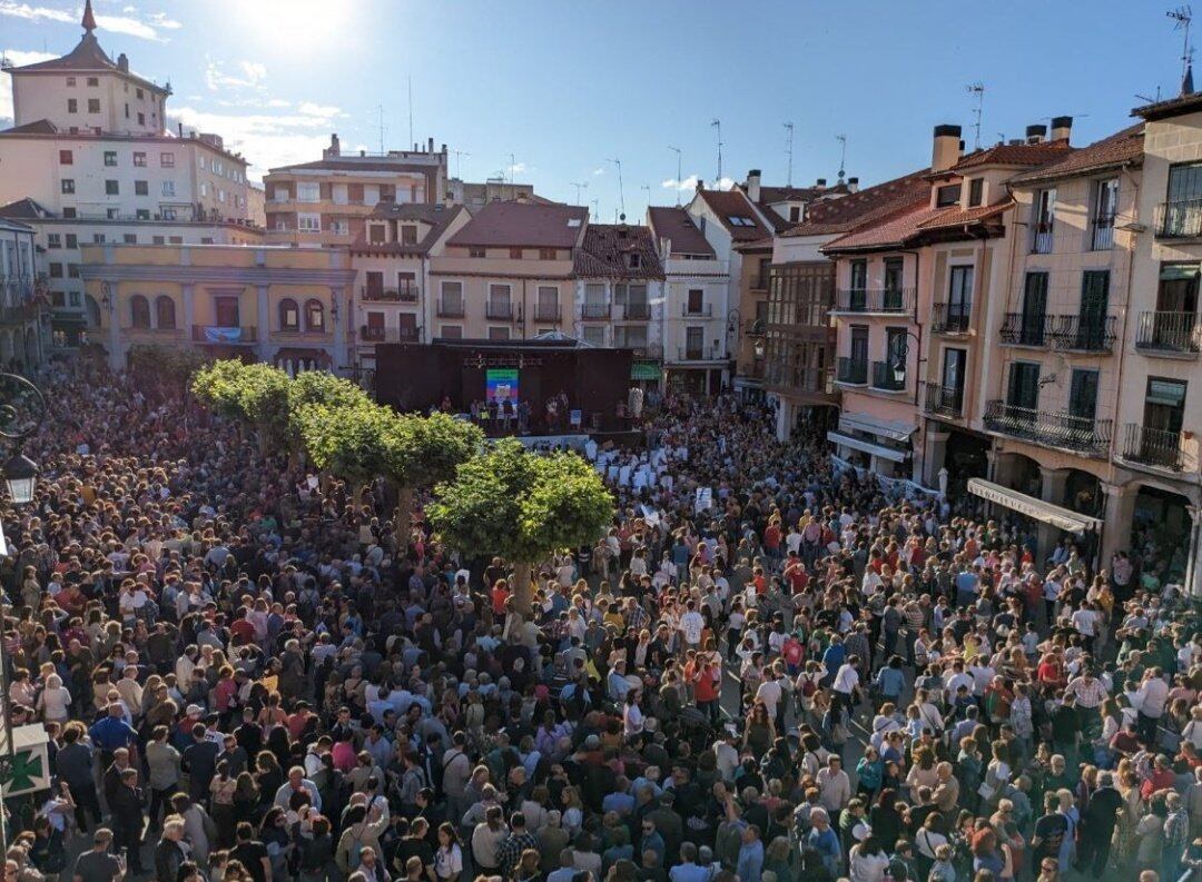 Plaza Mayor de Aranda, reivindicando el tren