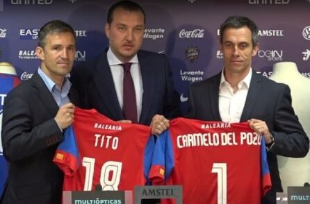 Presentación de Tito y Carmelo