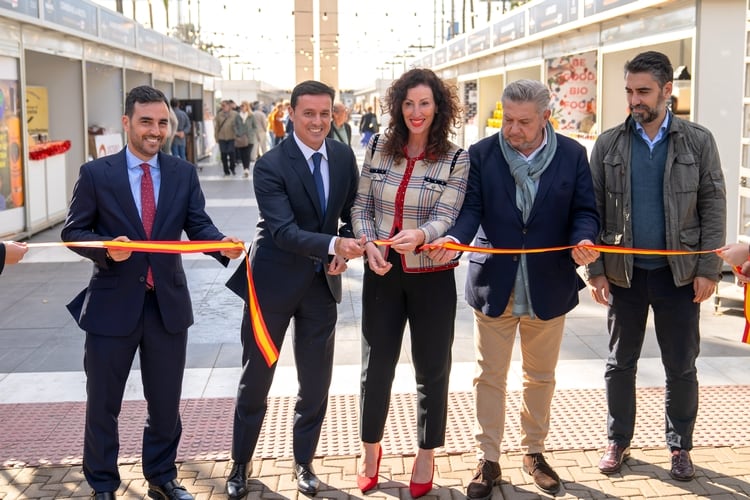 El presidente de la Diputación y la alcaldesa de Almería inauguran la undécima edición, que cuenta con 42 empresas expositoras.