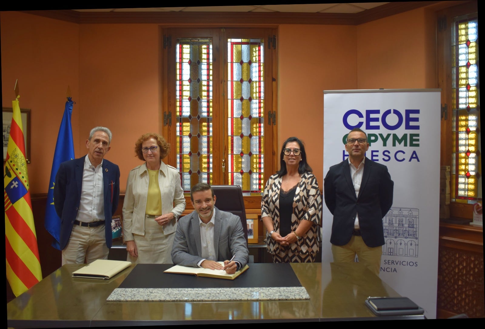 Salvador Cored, Pilar Molinero, Javier Camo, Eli Terán y Javier Polo