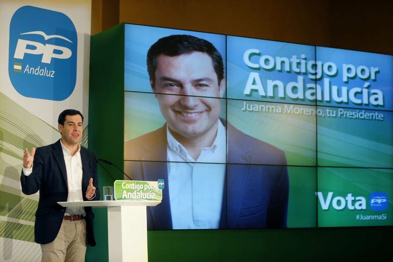 El candidato del Partido Popular a las elecciones andaluzas, Juanma Moreno, durante el acto de inicio de campaña para las elecciones andaluzas celebrado esta noche en Málaga.