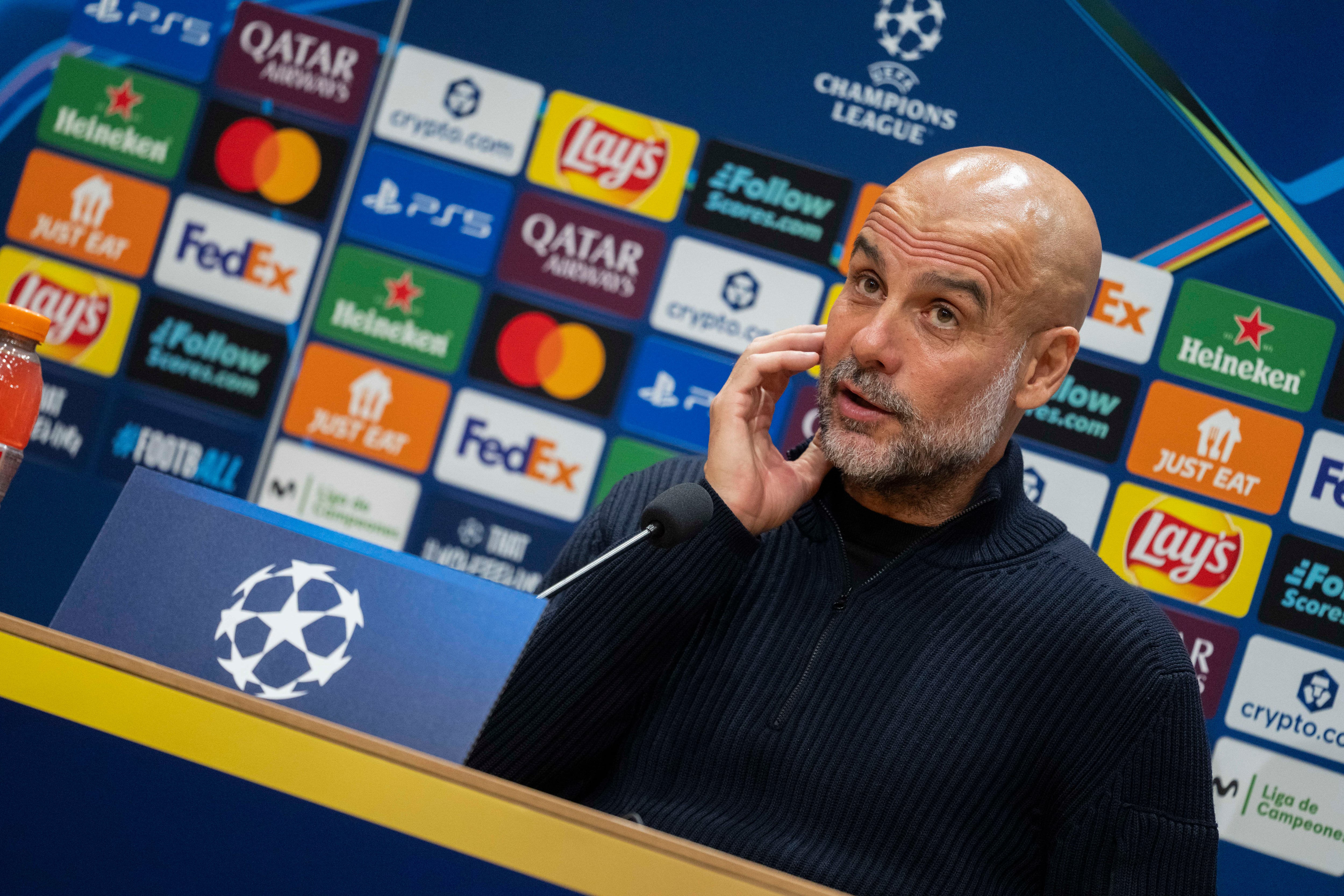 VILLARREAL (CASTELLÓN), 20/10/2025.- El entrenador del Manchester City, Pep Guardiola, durante la rueda de prensa previa al partido de Liga de Campeones de mañana martes frente al Villarreal en el Estadio de la Cerámica. EFE/Andreu Esteban

