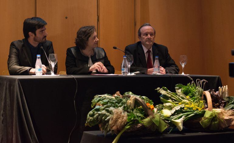 Eneko Larrarte, Isabel Elizalde y Rafael Remírez de Ganuza