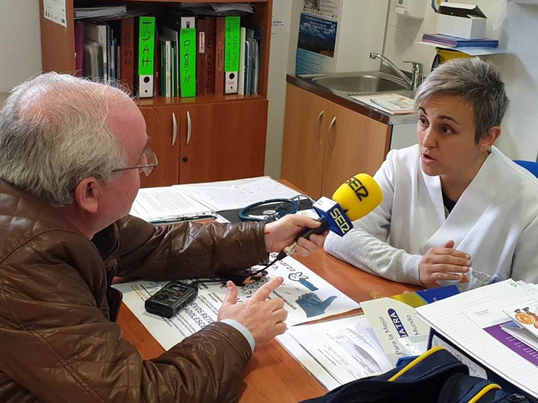 Momento de la conversación que manteníamos con Araceli Astasio