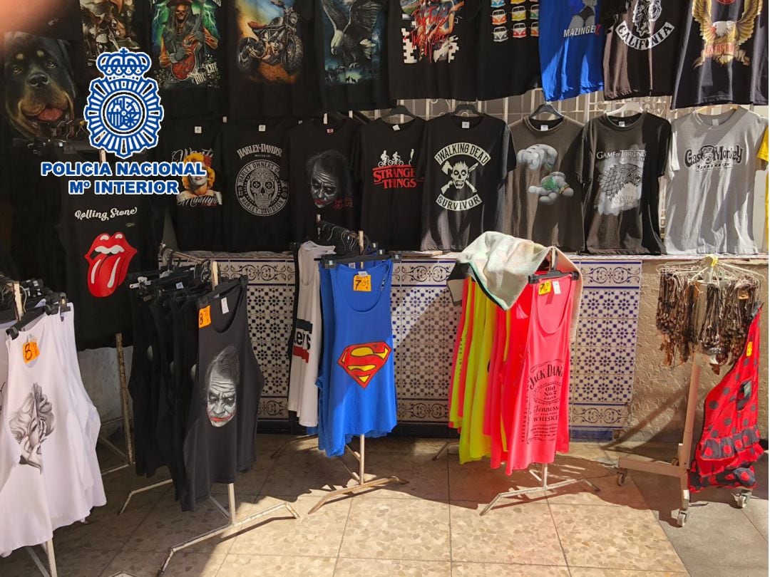 Parte del material incautado en Torremolinos (Málaga)