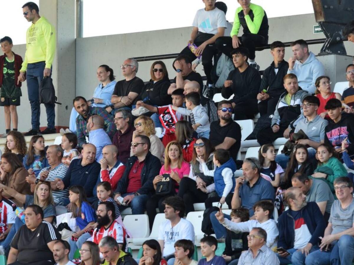 El Zamora vuelve a pedir apoyo de los suyos para vencer al Arenteiro