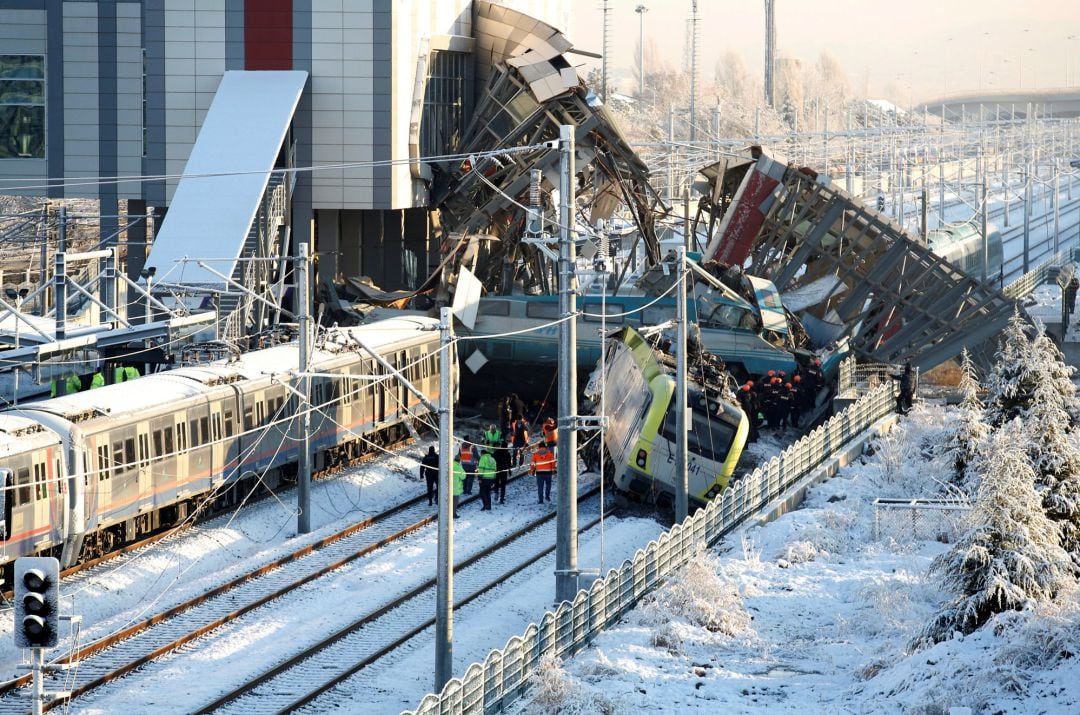 Así han quedado los trenes después del accidente