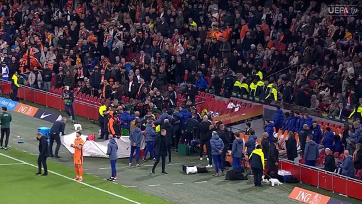 Un miembro del 'staff' de Hungría se desploma en la 'Nations League' y da el susto en el Johan Cruyff