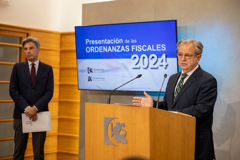 El presidente de la Diputación de Córdoba, Salvador Fuentes, junto al vicepresidente de la institución, Andrés Lorite, durante una comparecencia de prensa