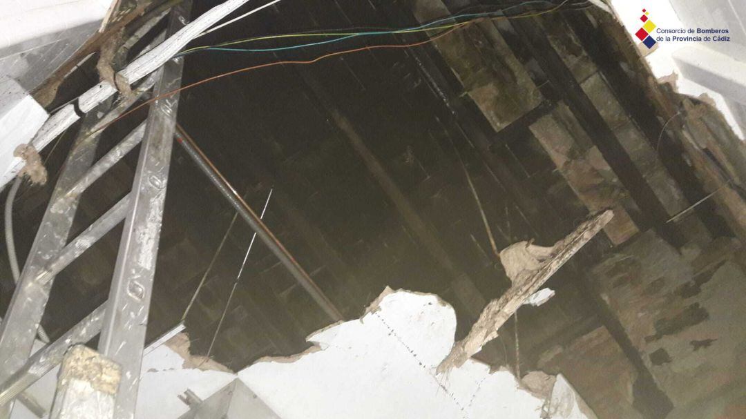 Estado de las vigas de madera tras el incendio