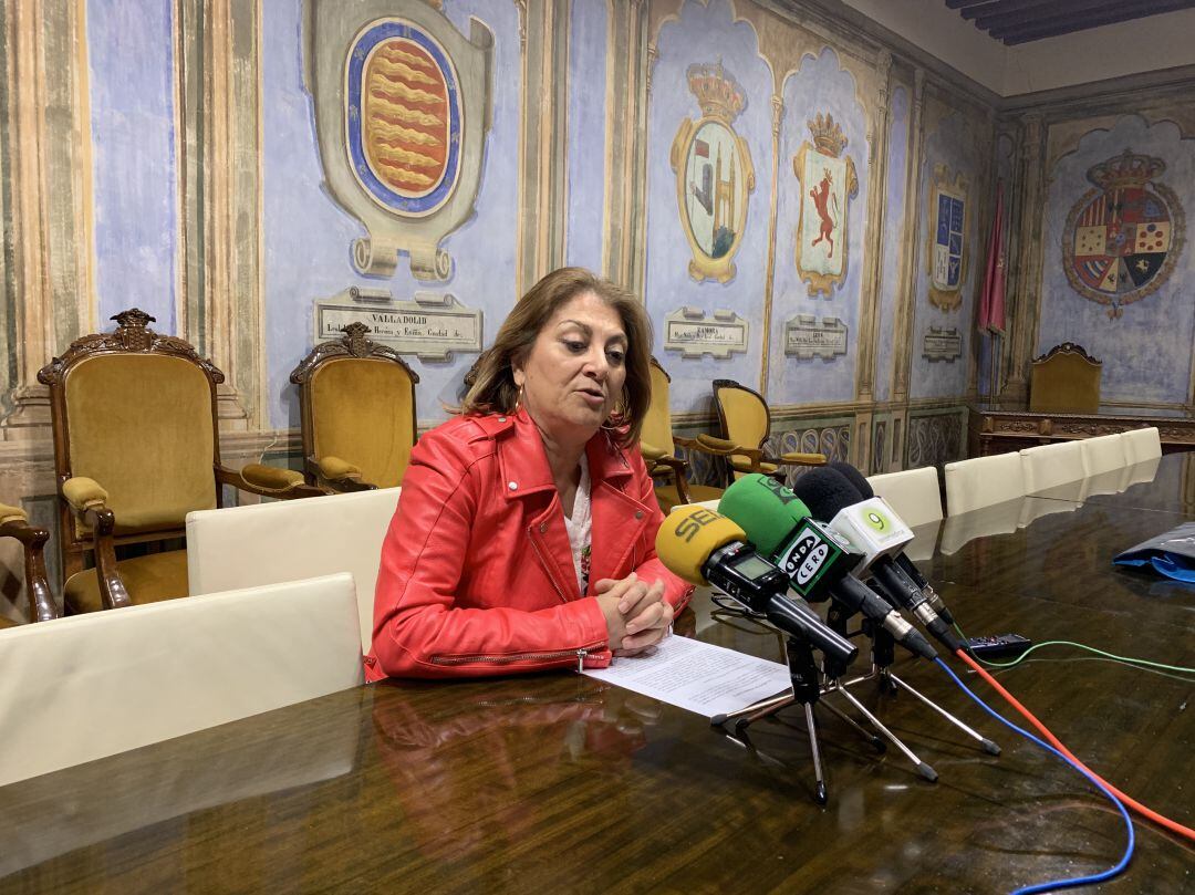 Teresa López anuncia una RPT y el Grupo Popular denuncia su dejadez en el gobierno