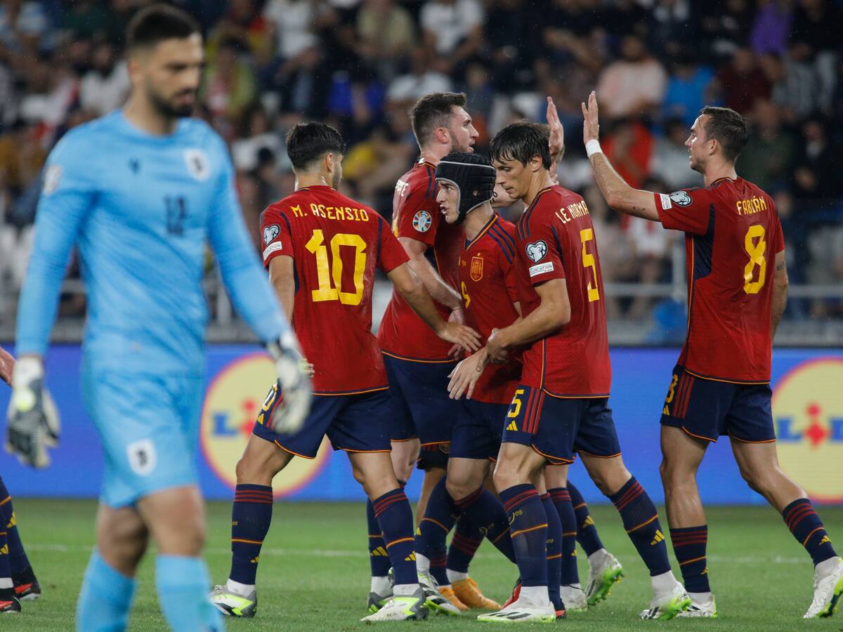 España golea a Georgia (1-7) con un triplete de Álvaro Morata y un gol para la historia del debutante Lamine Yamal