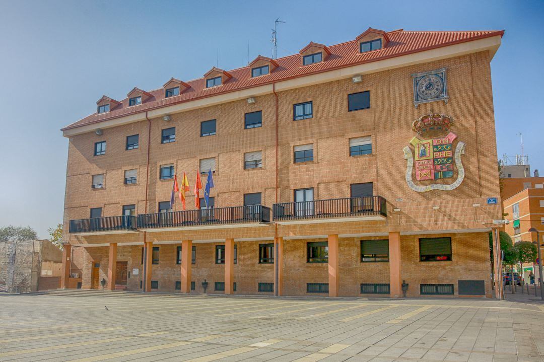 Imagen de la fachada del Ayuntamiento de Móstoles, Madrid