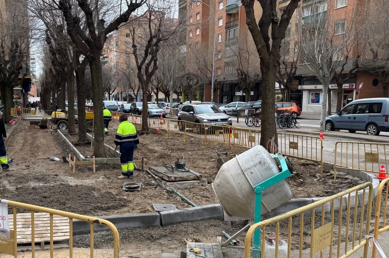 Obras en la avenida Pirineos de Huesca