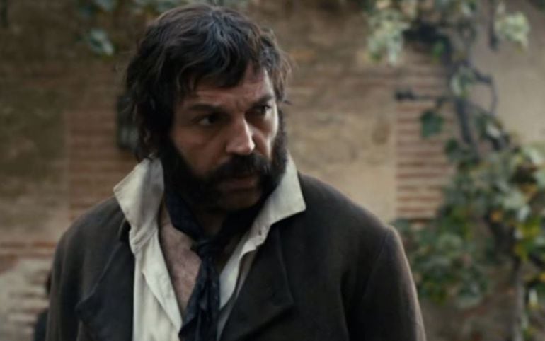 El actor Hovik Keuchkerian en el papel de Juan Martín, el Empecinado, en la serie &#039;El Ministerio del Tiempo&#039;, creada por los guionistas conquenses Pablo y Javier Olivares para TVE.