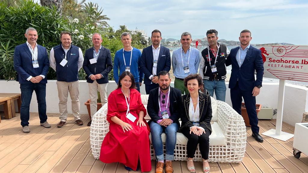 Un momento durante el encuentro de los hoteleros