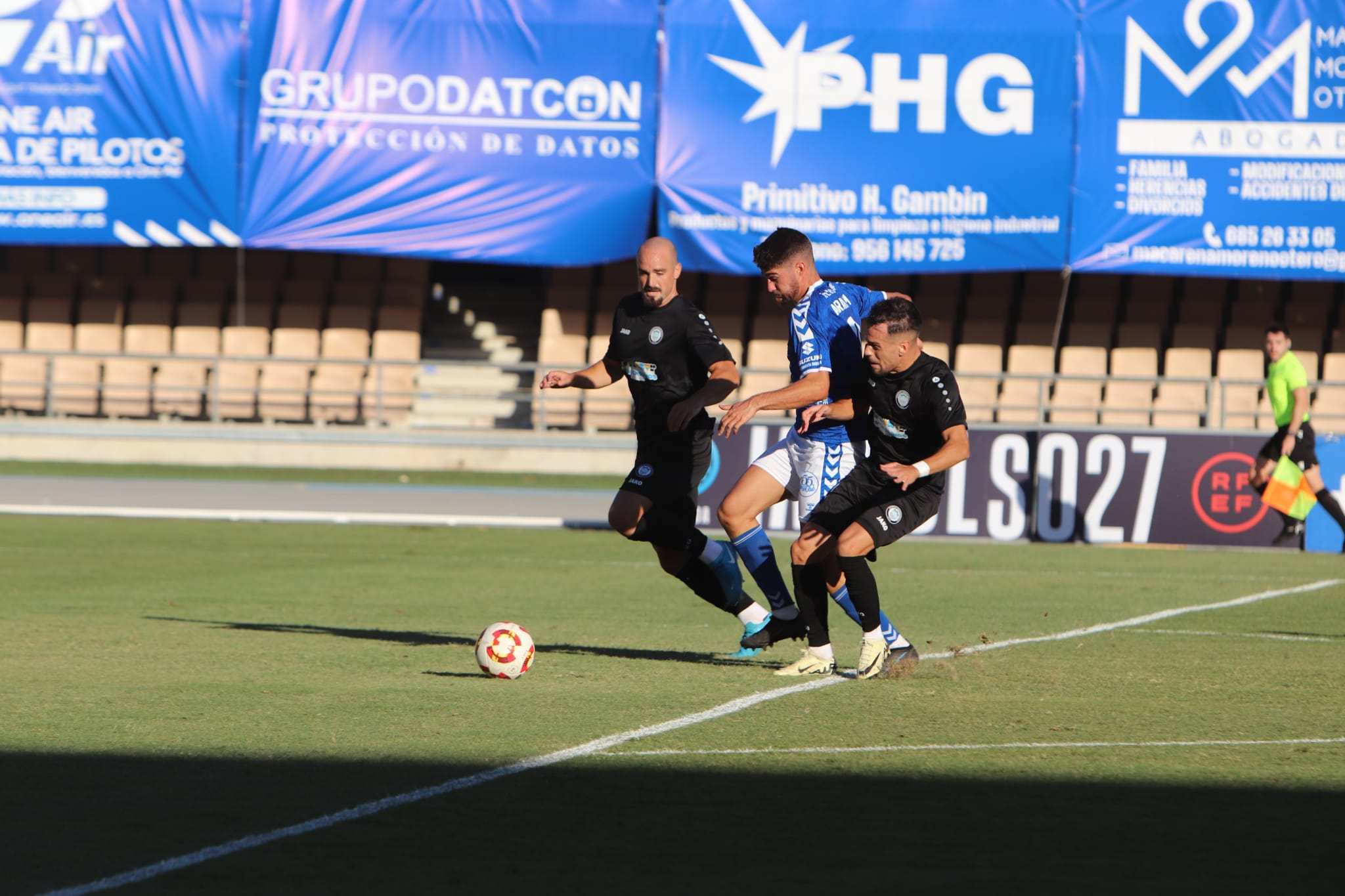 Imagen del partido entre el Xerez DFC y el Juventud Torremolinos